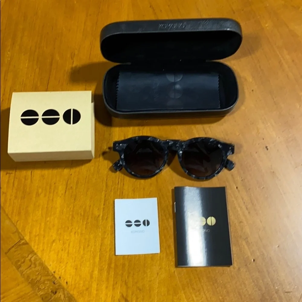 KOMONO Sunglasses Clement Black Marble NEW NWT Round